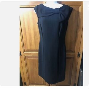 Tahari Arthur S. Levine Black Dress With Bow Neckline Sz 10 Sleeveless